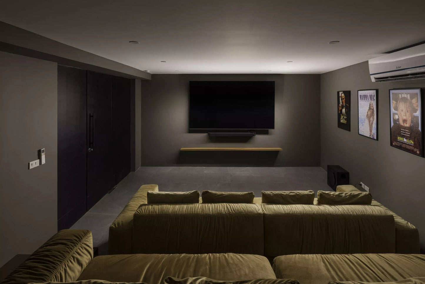 Seaview 6-bedrooms 5 level villa on the rock in Bophut (infinity pool, game room, own cinema and gym, large living room)