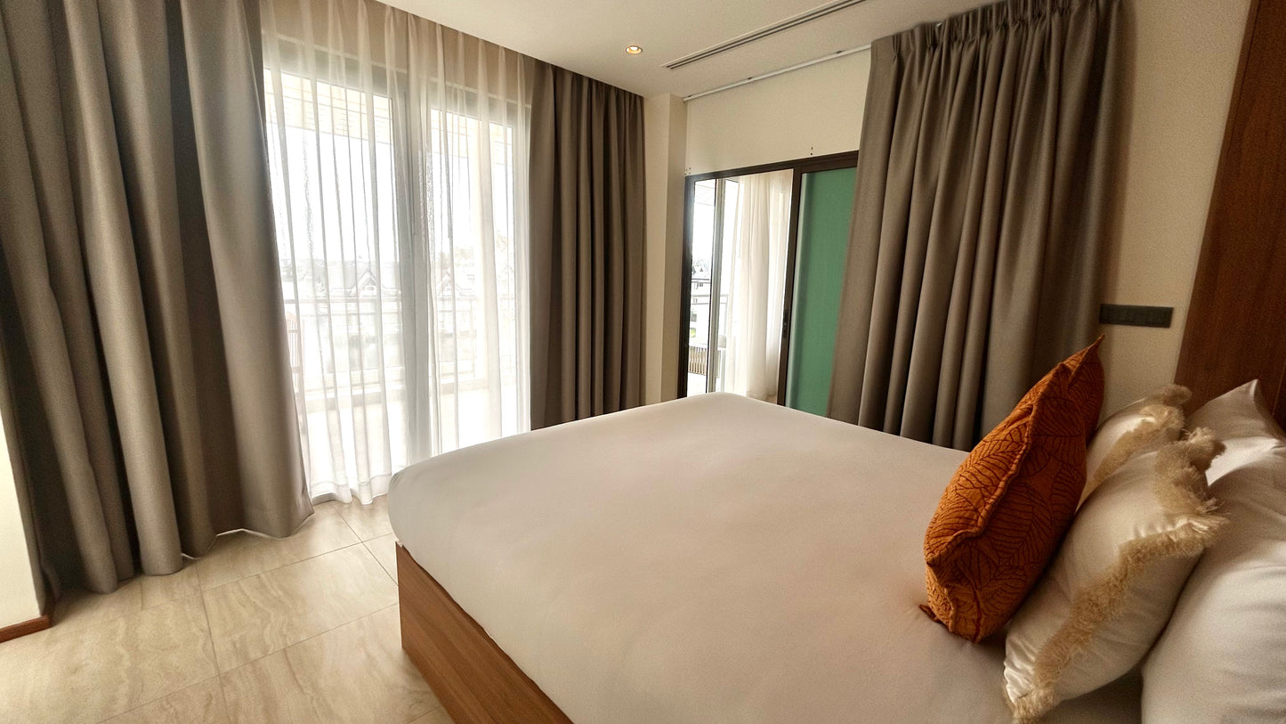 Lake view 3-bedrooms apartment in Bangtao beach (roof top with swimming pool and bbg, large terrace and living room)