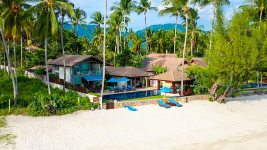 Beachfront quiet 4-bedrooms sunset side villa in Lipa Noi beach (private beach, private tennis court on private area, with massage and reading room, separate bedroom w/kitchen for nanny)