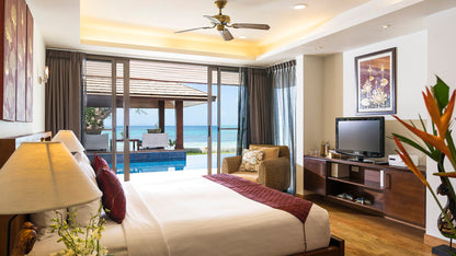 Beachfront quiet 4-bedrooms sunset side villa in Lipa Noi beach (private beach, private tennis court on private area, with massage and reading room, separate bedroom w/kitchen for nanny)