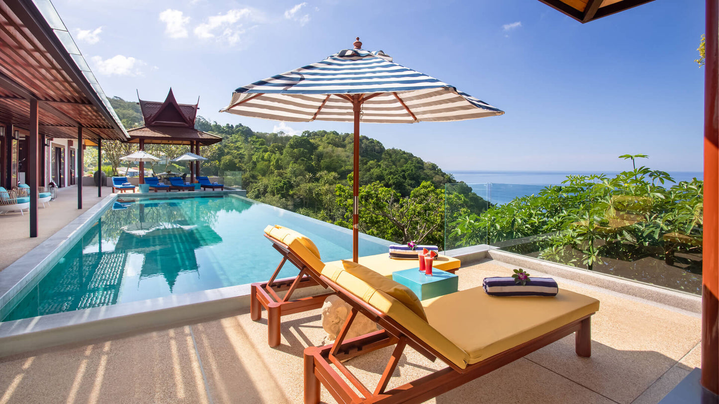 Seaview 5-bedrooms cliff villa in Kamala beach (Steam room, Bathtub & coffee machine and pool access in every bd, private gym, Biliard, Karaoke room, with access to the beach)