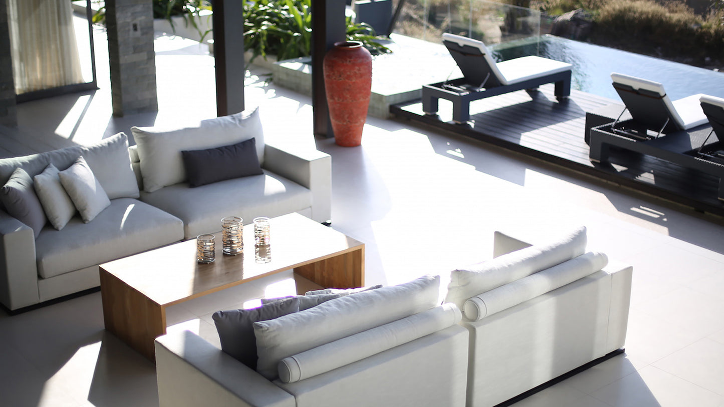 Seaview 8-bedrooms hillside panoramic villa (19-metre infinity pool, jacuzzi, expansive terraves, cinema, game room, gym and spa, fully services)