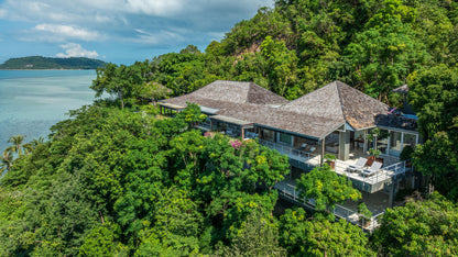 Seaview 6-bedrooms sunset side villa on the rock in Taling Ngam beach (up to 60 guest events, big bedrooms, clifftop infinity pool, private big gym, huge living room)