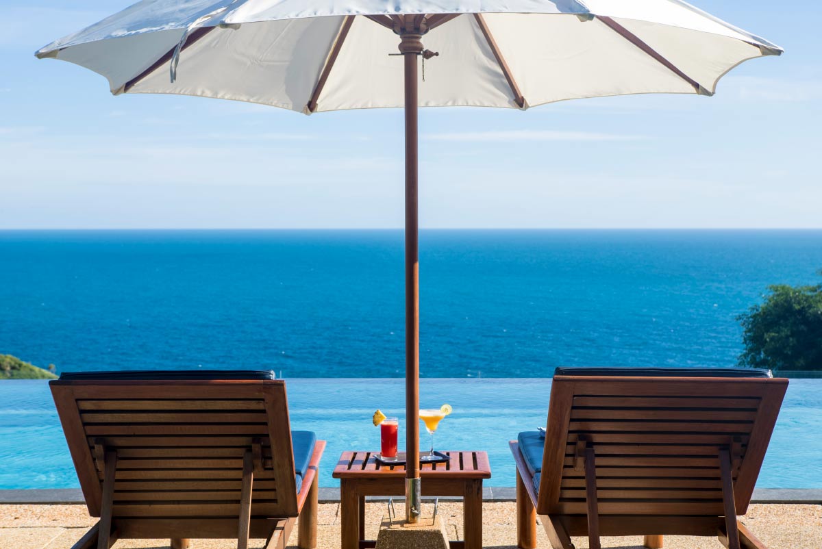 Seaview 8-bedrooms villa in Millionaire’s Mile Kamala beach (private gym, game room, trampoline, basketball ring, garden for catering; bathtub in each room)