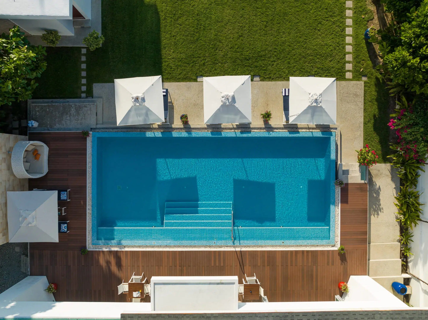 Luxury beachfront 5-bedrooms villa in Natai (max. event capacity: 40 guests)