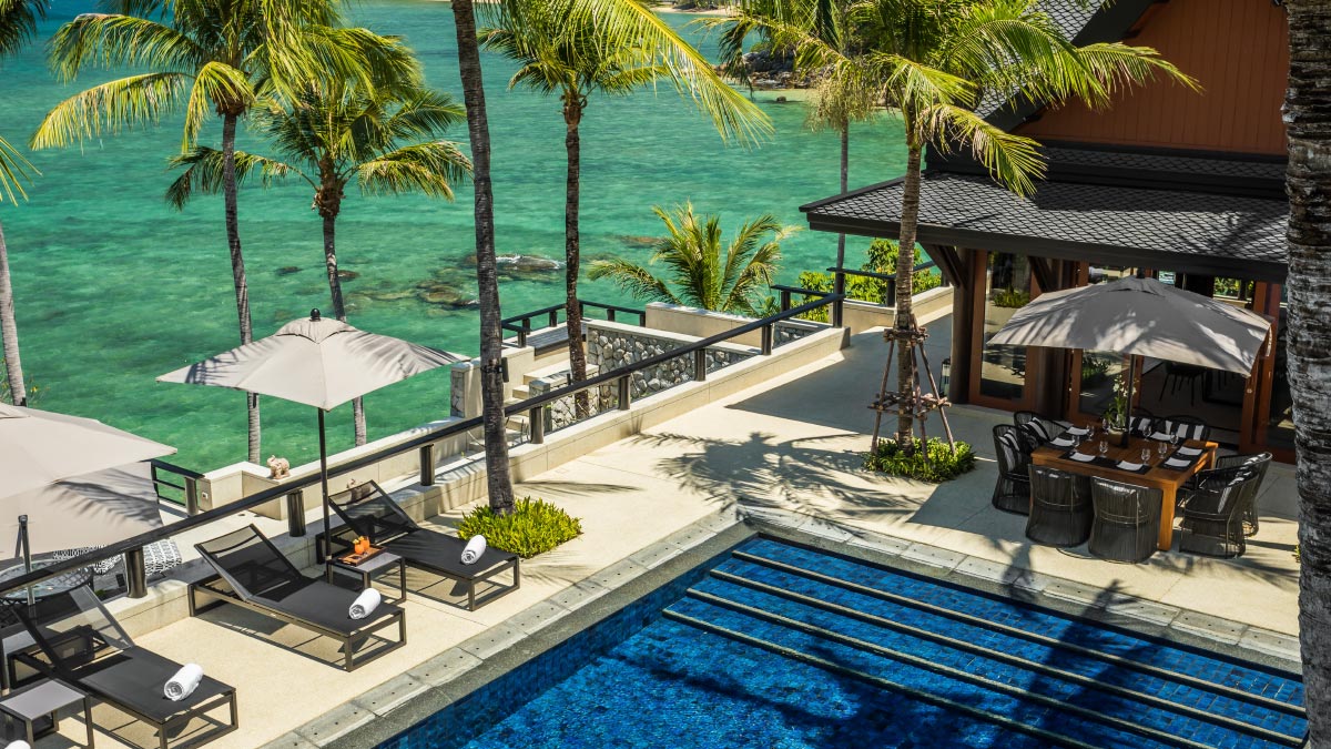 Beachfront 5+2 bedrooms villa in Millionaire’s Mile Kamala beach (two semi-private beaches, kayak, big outdoor area)