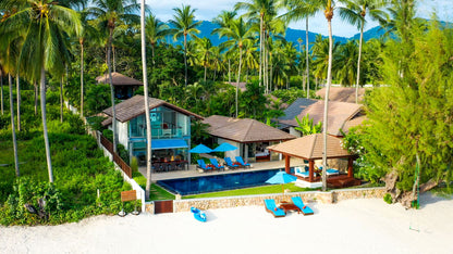 Beachfront quiet 4-bedrooms sunset side villa in Lipa Noi beach (private beach, private tennis court on private area, with massage and reading room, separate bedroom w/kitchen for nanny)