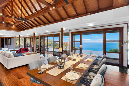 Seaview 5-bedrooms cliff villa in Kamala beach (Steam room, Bathtub & coffee machine and pool access in every bd, private gym, Biliard, Karaoke room, with access to the beach)