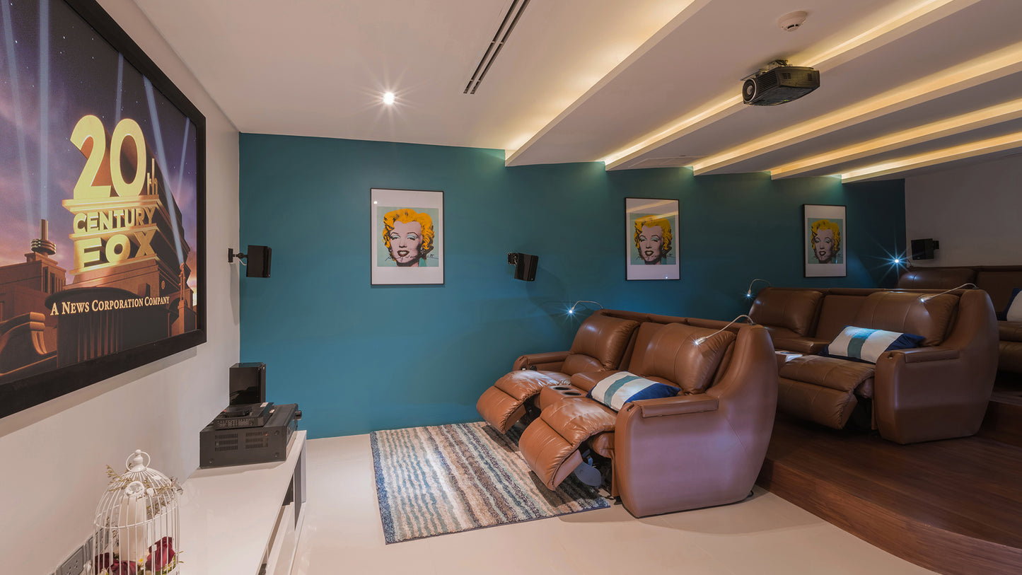 Seaview 8-bedrooms hillside panoramic villa (19-metre infinity pool, jacuzzi, expansive terraves, cinema, game room, gym and spa, fully services)