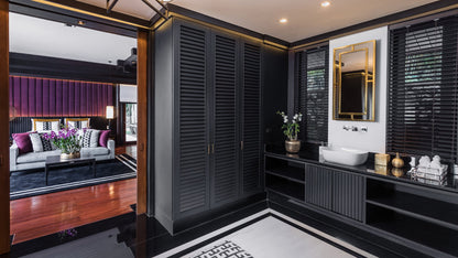 Beachfront 5+2 bedrooms villa in Millionaire’s Mile Kamala beach (two semi-private beaches, kayak, big outdoor area)