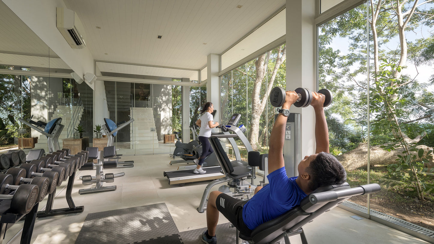 Seaview 6-bedrooms sunset side villa on the rock in Taling Ngam beach (up to 60 guest events, big bedrooms, clifftop infinity pool, private big gym, huge living room)