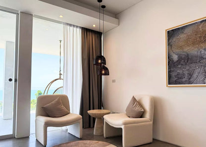 Seaview 2-bedrooms 2-storey villa on the rock in Bophut (large living room, kitchen, terrace, and infinity swimming pool , can be combined with similar neighbour villa up to 17 bedrooms)