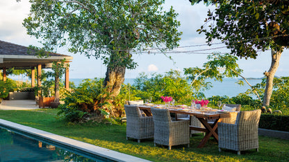 Seaview 6-bedrooms sunset side villa on the rock in Taling Ngam beach (up to 60 guest events, big bedrooms, clifftop infinity pool, private big gym, huge living room)