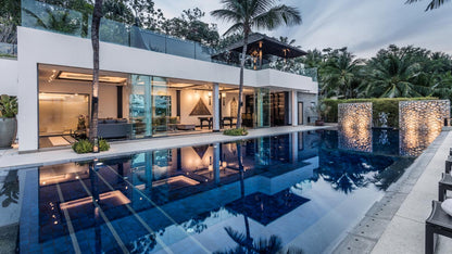 Beachfront 5+2 bedrooms villa in Millionaire’s Mile Kamala beach (two semi-private beaches, kayak, big outdoor area)