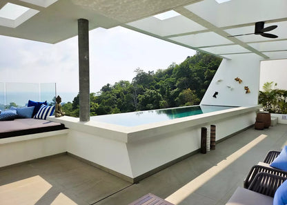 Seaview 2-bedrooms 2-storey villa on the rock in Bophut (large living room, kitchen, terrace, and infinity swimming pool , can be combined with similar neighbour villa up to 17 bedrooms)