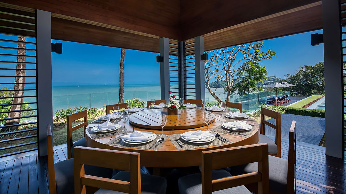Beachfront 10-bedrooms villa in Cape Yamu (spa room, game room, full service)