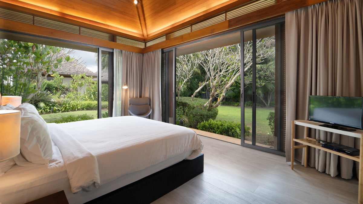 Beachfront contemporary Thai style 6-bedrooms villa in Natai beach (for large group and bespoke events; max. event capacity: 150 guests; can be combined with neighbour’s 6bd villa)
