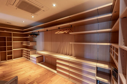 Panoramic seaview luxury villa 6-bedrooms in Katamanda village (300m to Kata Noi beach; the 24-hour secured estate features a clubhouse with a tennis court)