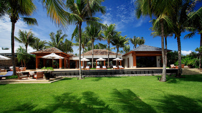 Beachfront 7-bedrooms paradise villa in Natai beach (with 20-metre pool, big spa zone)