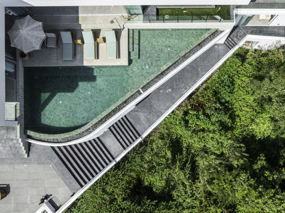 Seaview 6-bedrooms 5 level villa on the rock in Bophut (infinity pool, game room, own cinema and gym, large living room)