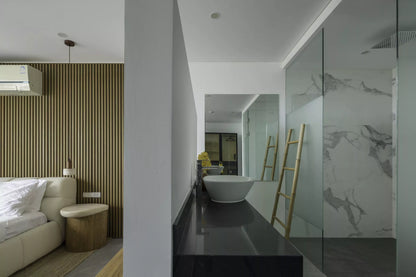 Seaview 6-bedrooms 5 level villa on the rock in Bophut (infinity pool, game room, own cinema and gym, large living room)