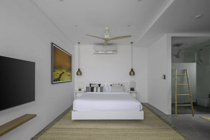 Seaview 6-bedrooms 5 level villa on the rock in Bophut (infinity pool, game room, own cinema and gym, large living room)