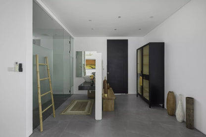 Seaview 6-bedrooms 5 level villa on the rock in Bophut (infinity pool, game room, own cinema and gym, large living room)