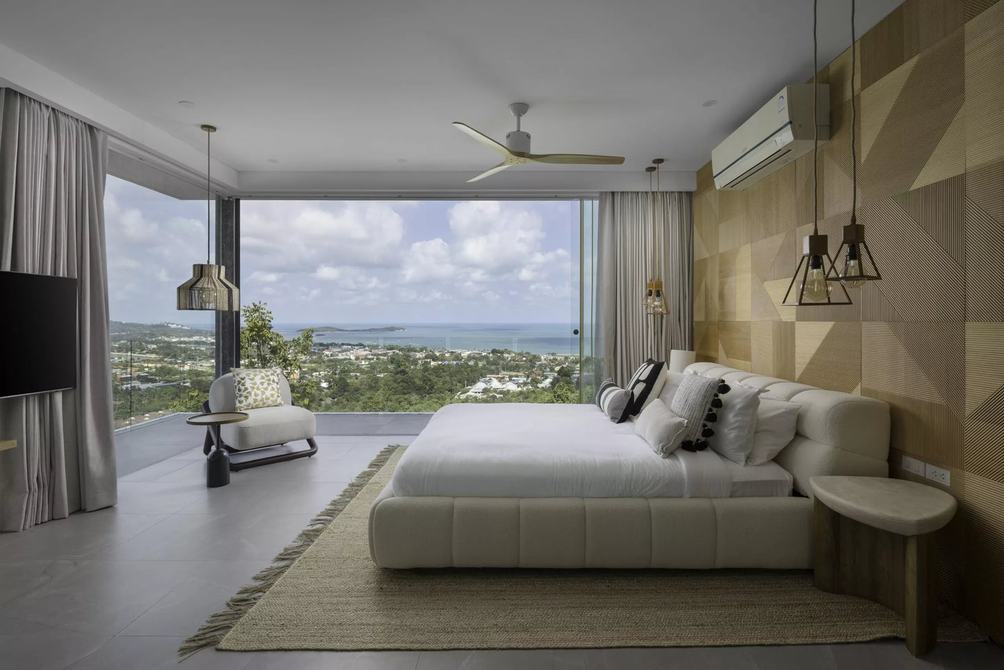 Seaview 6-bedrooms 5 level villa on the rock in Bophut (infinity pool, game room, own cinema and gym, large living room)