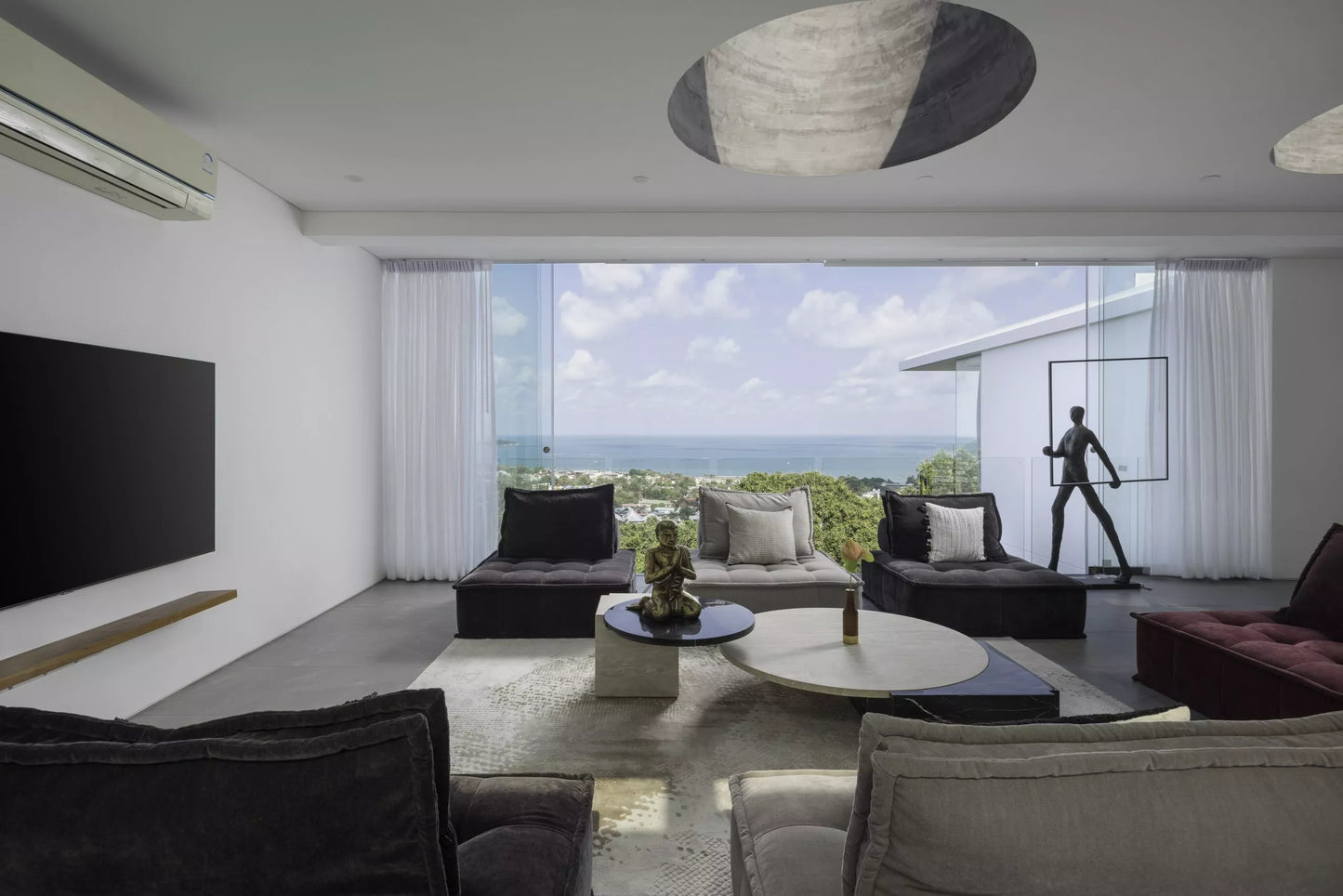 Seaview 6-bedrooms 5 level villa on the rock in Bophut (infinity pool, game room, own cinema and gym, large living room)