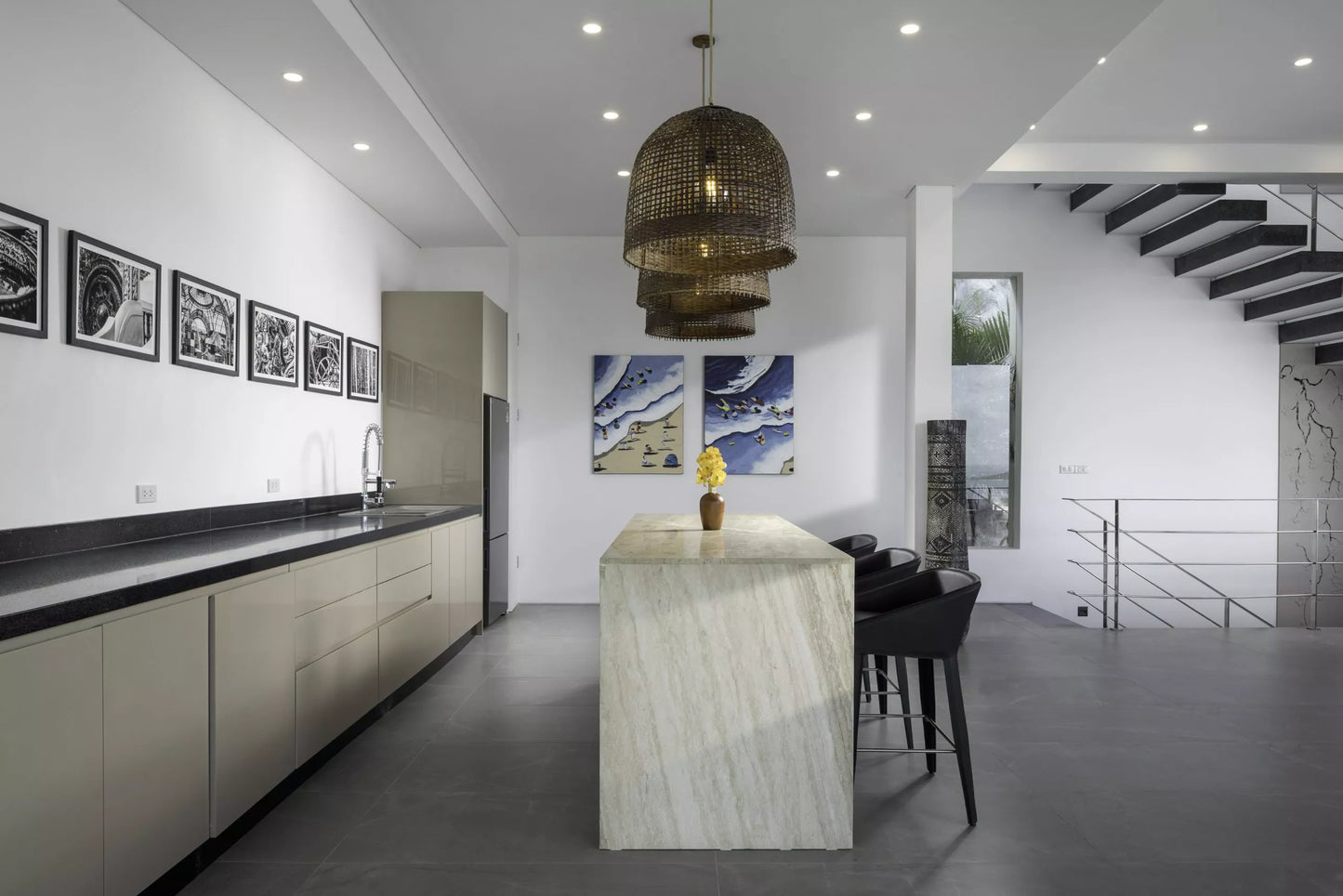 Seaview 6-bedrooms 5 level villa on the rock in Bophut (infinity pool, game room, own cinema and gym, large living room)