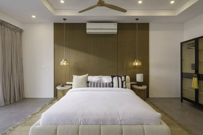 Seaview 6-bedrooms 5 level villa on the rock in Bophut (infinity pool, game room, own cinema and gym, large living room)