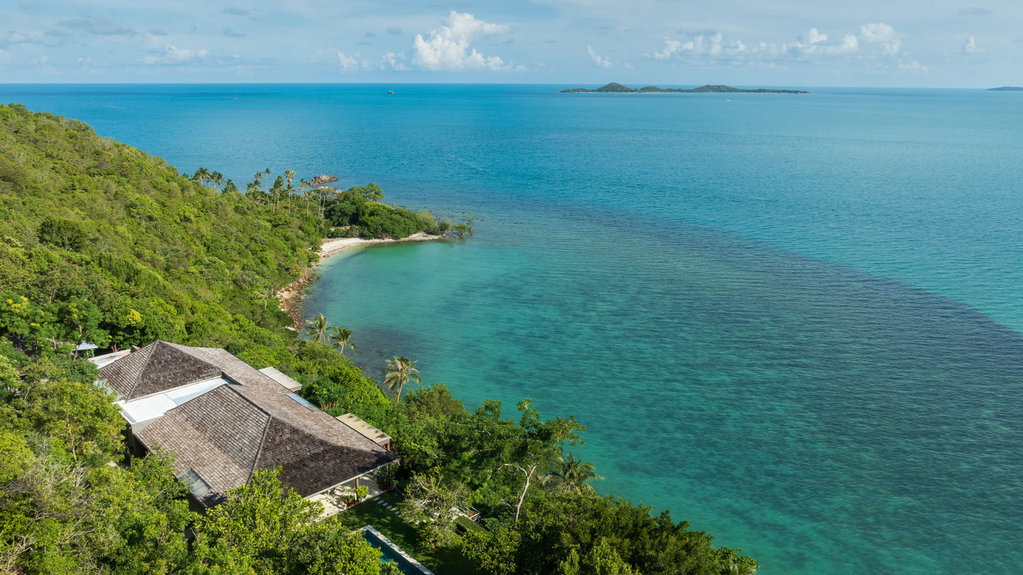 Seaview 6-bedrooms sunset side villa on the rock in Taling Ngam beach (up to 60 guest events, big bedrooms, clifftop infinity pool, private big gym, huge living room)