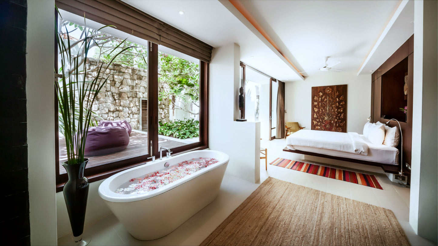 Seaview "Rock House" 5-bedrooms 2-storey villa on the rock in Bophut (Sunset and sunrise side, 300 meters to the beach, cinema room, yoga terrace)