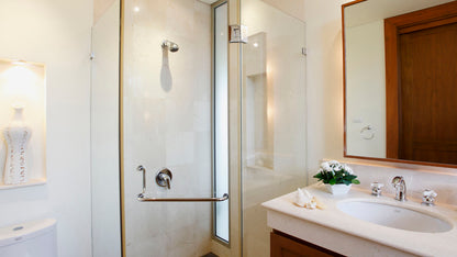 Beachfront Thai design 6-bedrooms villa in Natai beach (with 25-metre infinity pool, big garden and sauna)