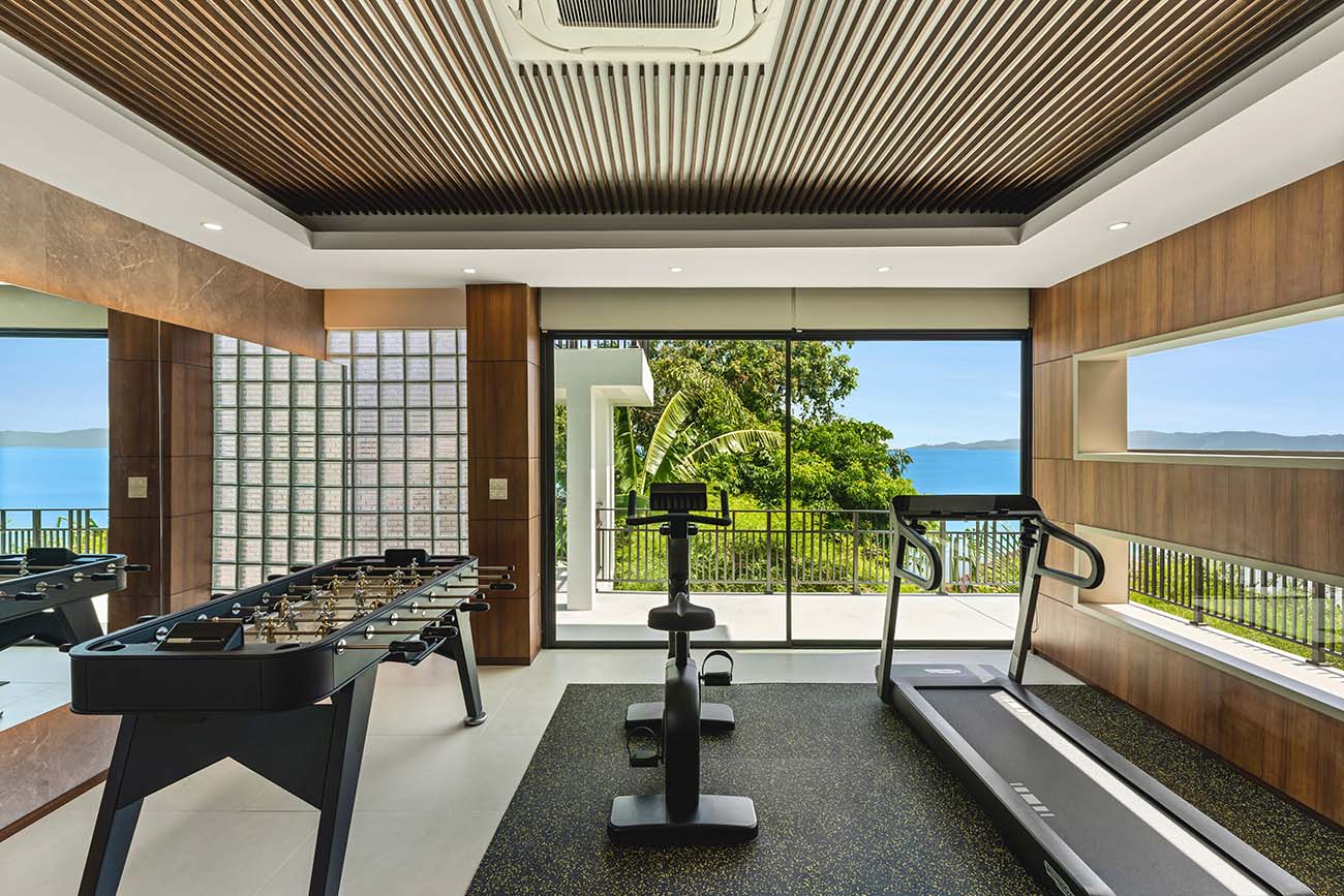 Seaview 5-bedrooms cliff villa in Maenam (private gym, huge living room, kids room)