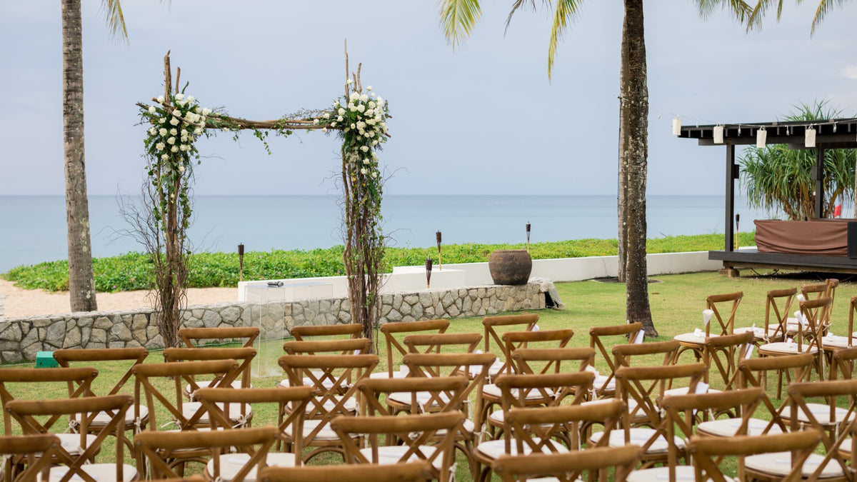 Beachfront contemporary Thai style 6-bedrooms villa in Natai beach (for large group and bespoke events; max. event capacity: 150 guests; can be combined with neighbour’s 6bd villa)