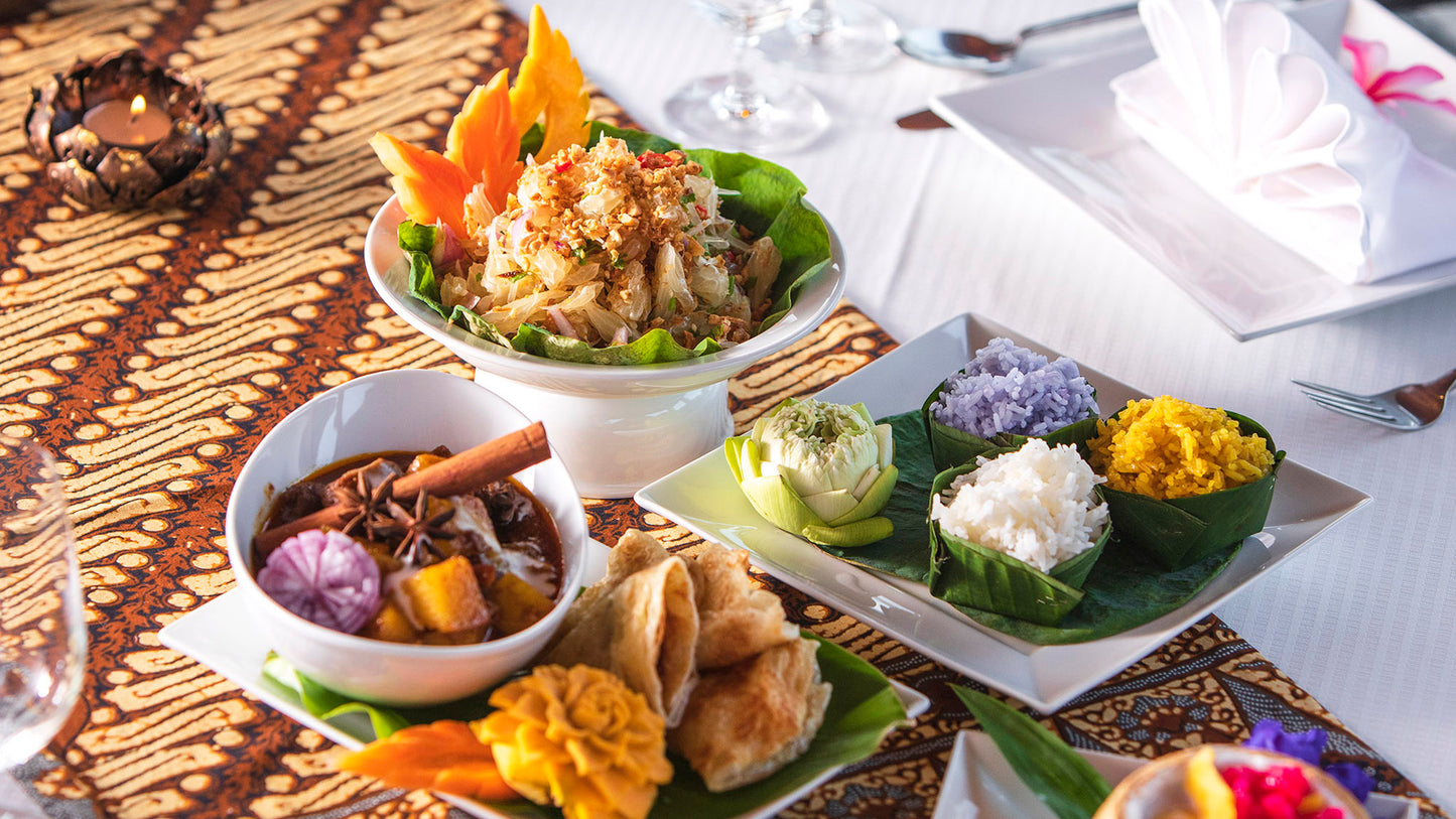 Beachfront 5-bedrooms sunset side villa in Lipa Noi beach (private beach, can be combined with neighbour 5bd villa, private tennis court on private area)