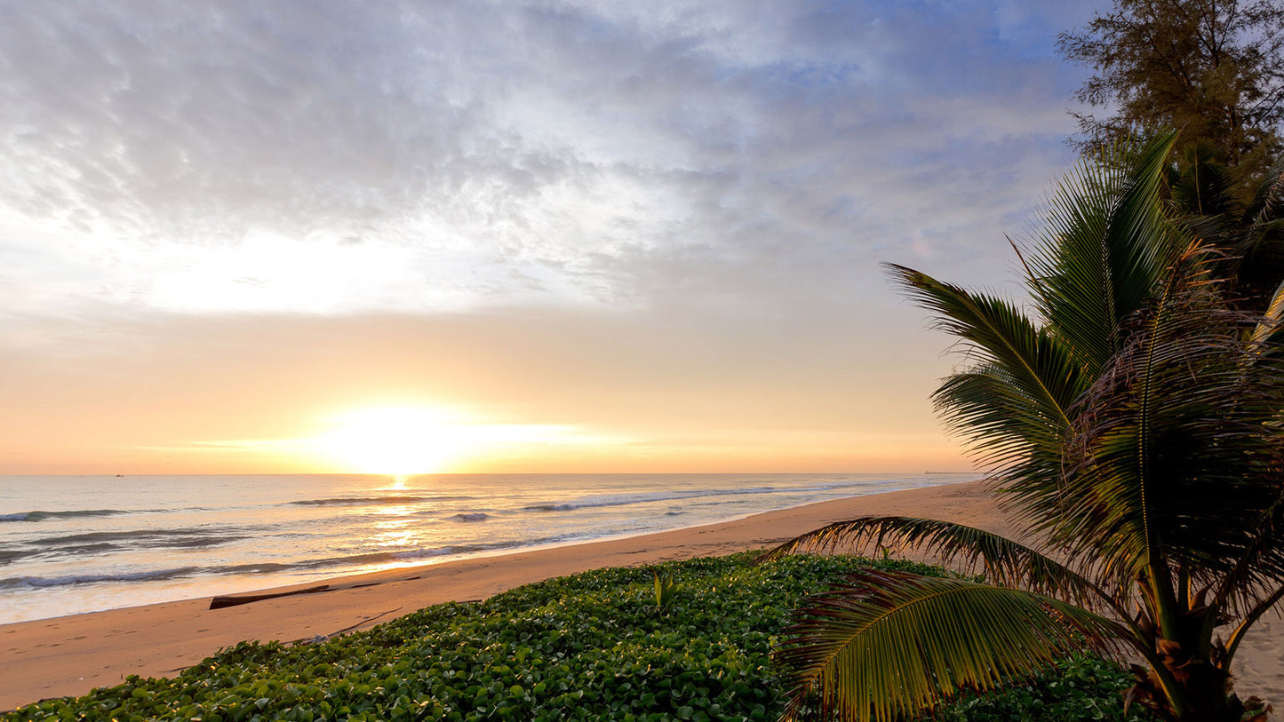 One-storey beachfront 4-bedrooms villa in Natai beach (perfect setting for relaxed holidays, family gatherings)