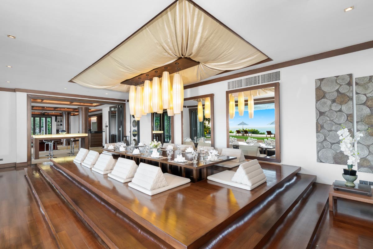 Seaview 8-bedrooms villa in Millionaire’s Mile Kamala beach (private gym, game room, trampoline, basketball ring, garden for catering; bathtub in each room)