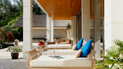 Beachfront Thai design 6-bedrooms villa in Natai beach (with 25-metre infinity pool, big garden and sauna)