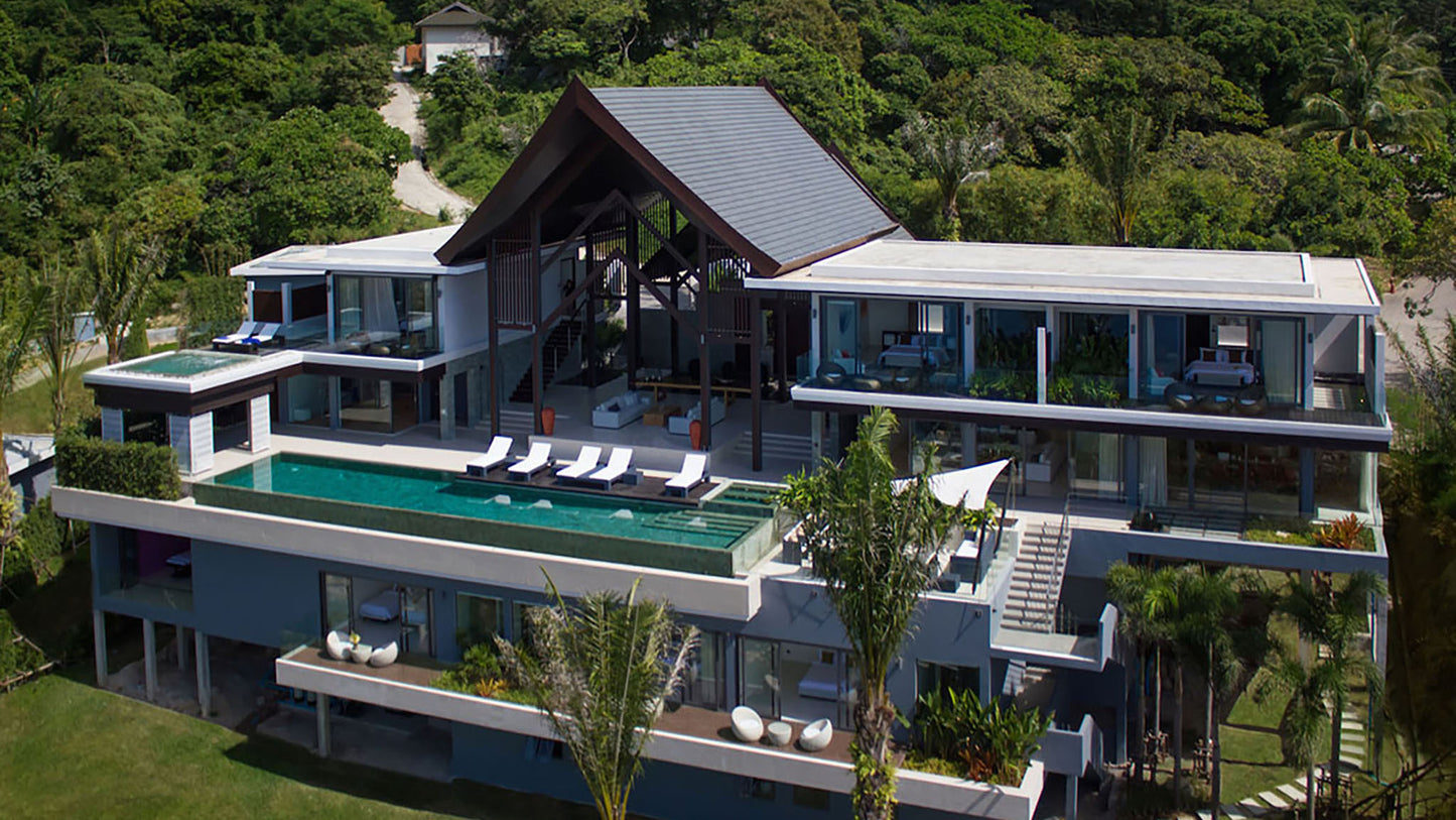Seaview 8-bedrooms hillside panoramic villa (19-metre infinity pool, jacuzzi, expansive terraves, cinema, game room, gym and spa, fully services)