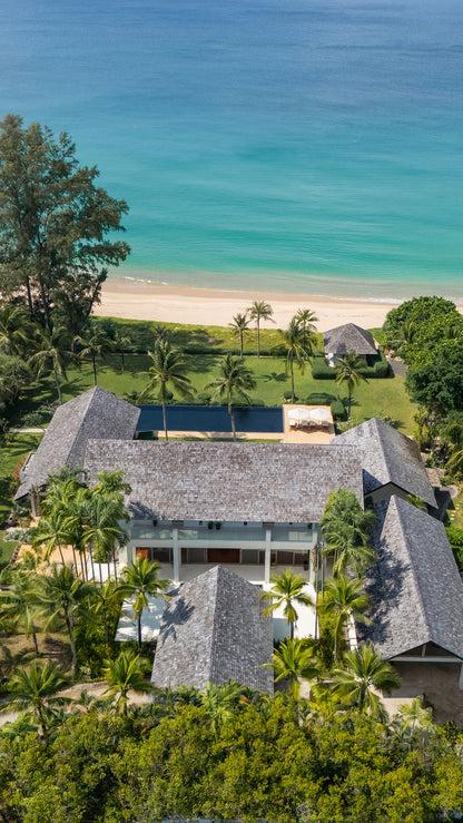 Beachfront Thai design 6-bedrooms villa in Natai beach (with 25-metre infinity pool, big garden and sauna)