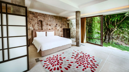 Seaview "Rock House" 5-bedrooms 2-storey villa on the rock in Bophut (Sunset and sunrise side, 300 meters to the beach, cinema room, yoga terrace)