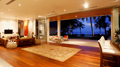 Beachfront Thai design 6-bedrooms villa in Natai beach (with 25-metre infinity pool, big garden and sauna)