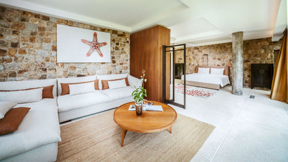 Seaview "Rock House" 5-bedrooms 2-storey villa on the rock in Bophut (Sunset and sunrise side, 300 meters to the beach, cinema room, yoga terrace)