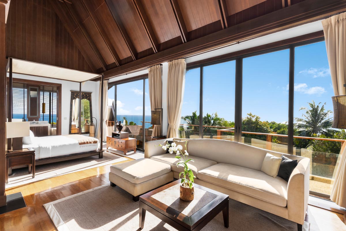 Seaview 8-bedrooms villa in Millionaire’s Mile Kamala beach (private gym, game room, trampoline, basketball ring, garden for catering; bathtub in each room)