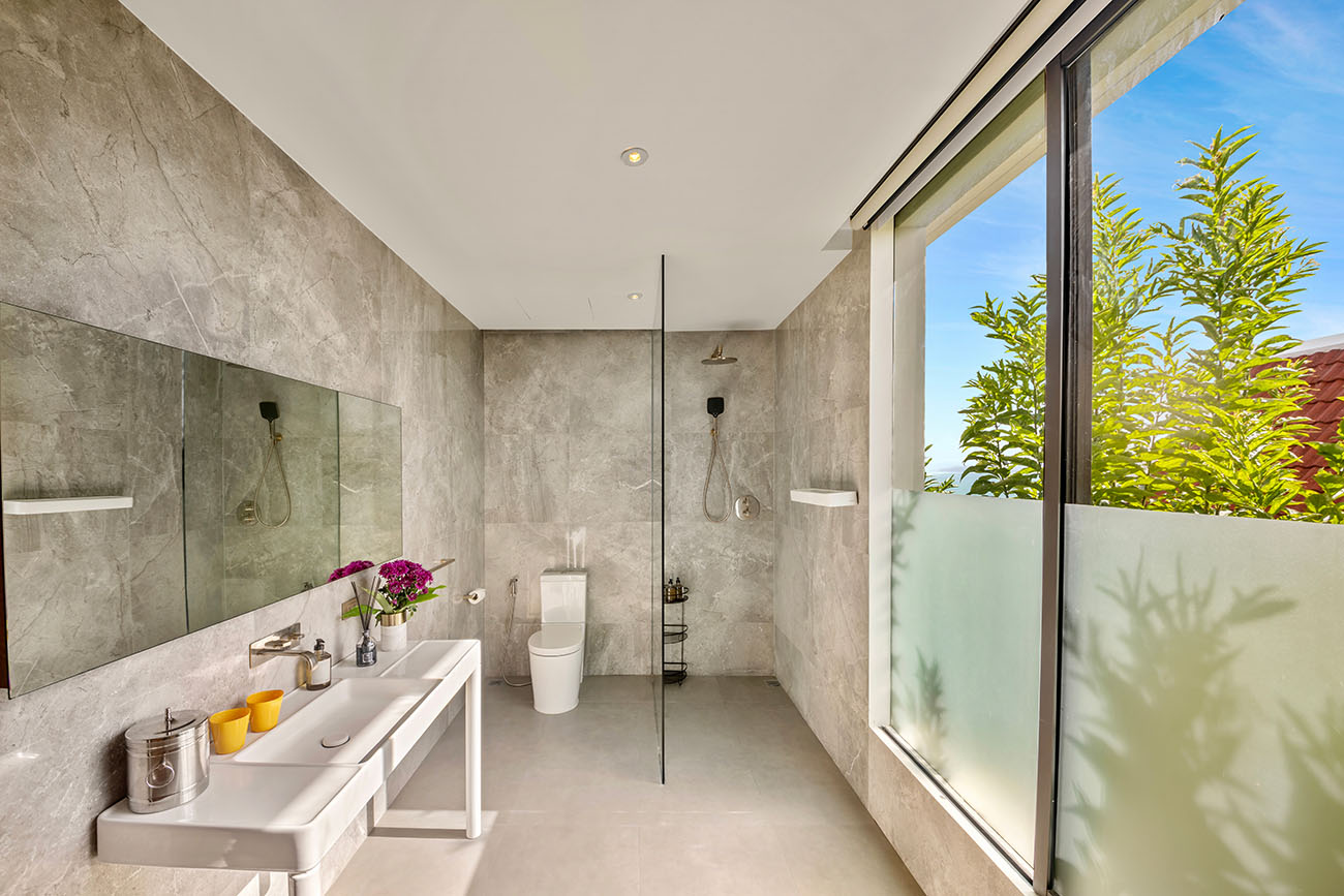 Seaview 5-bedrooms cliff villa in Maenam (private gym, huge living room, kids room)