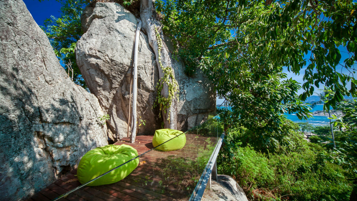 Seaview "Rock House" 5-bedrooms 2-storey villa on the rock in Bophut (Sunset and sunrise side, 300 meters to the beach, cinema room, yoga terrace)