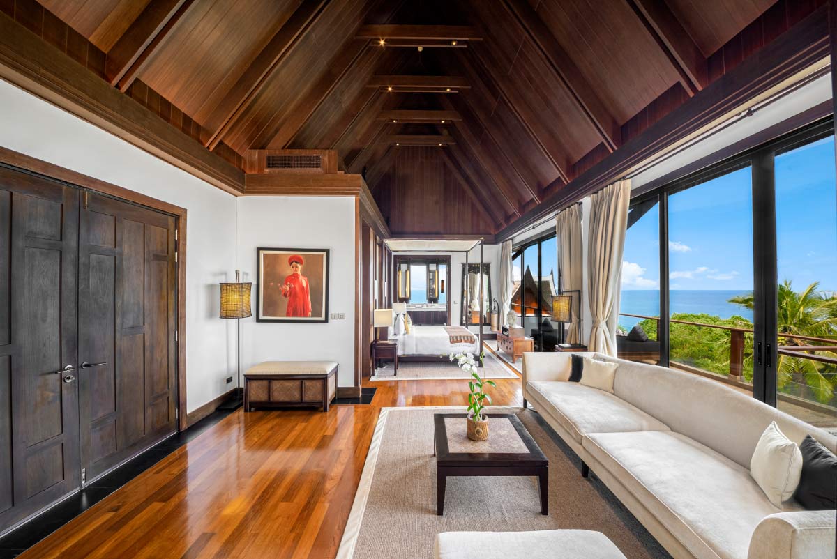 Seaview 8-bedrooms villa in Millionaire’s Mile Kamala beach (private gym, game room, trampoline, basketball ring, garden for catering; bathtub in each room)