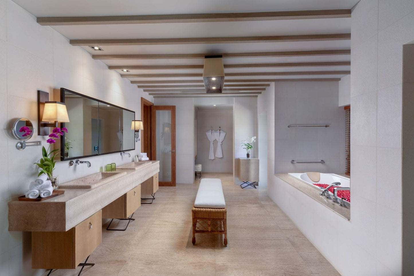 Panoramic seaview luxury villa 6-bedrooms in Katamanda village (300m to Kata Noi beach; the 24-hour secured estate features a clubhouse with a tennis court)